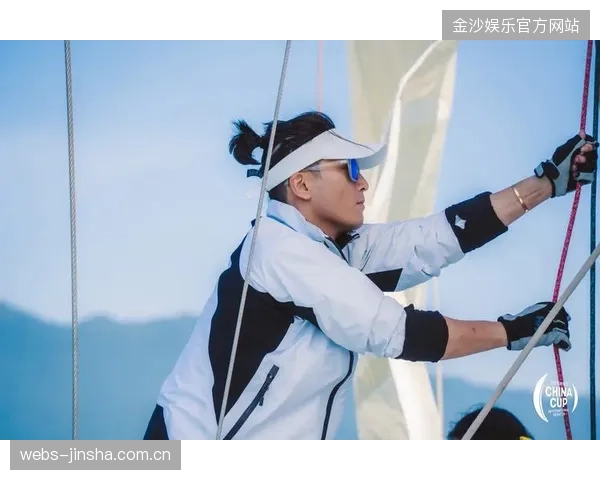 帆船杯赛冠军被判犯规，翻盘戏剧化成社媒热梗